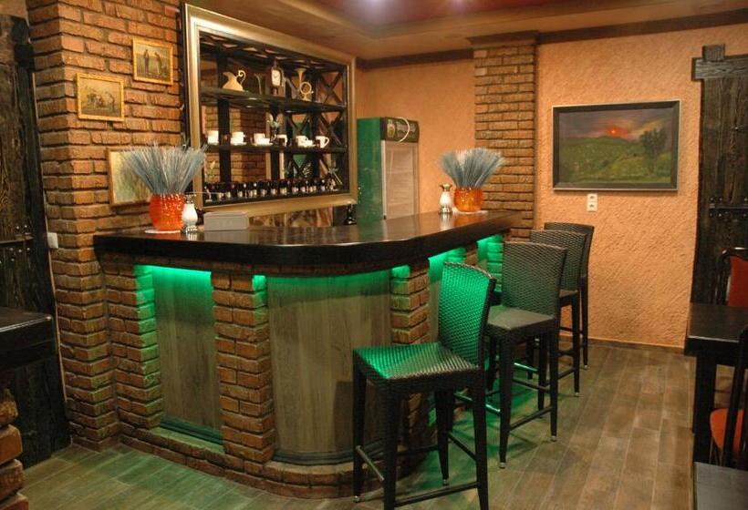 Motel гостинний двір