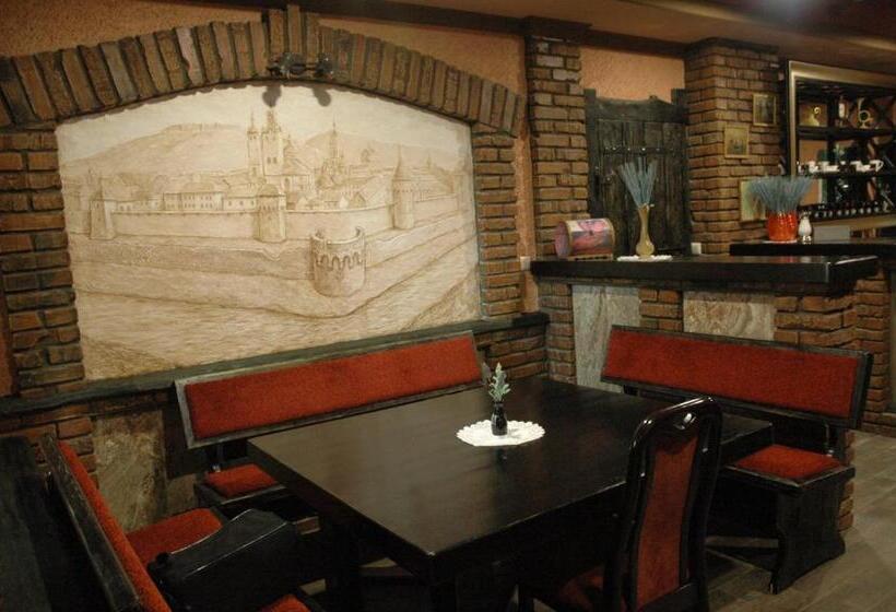 Motel гостинний двір