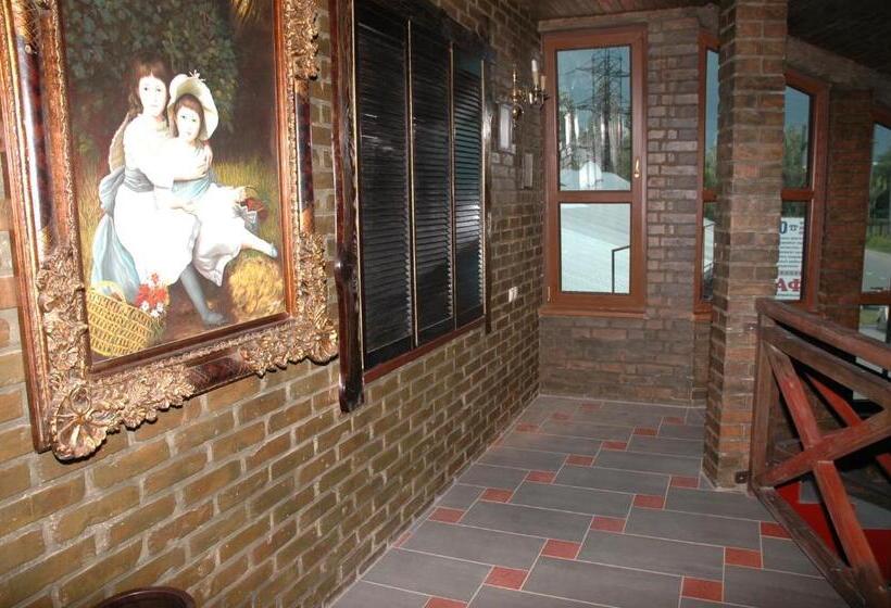 Motel гостинний двір