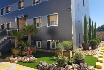 پانسیون Hostal Soto