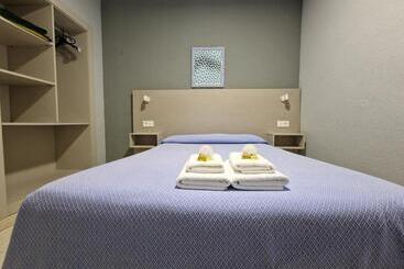 پانسیون Hostal Soto