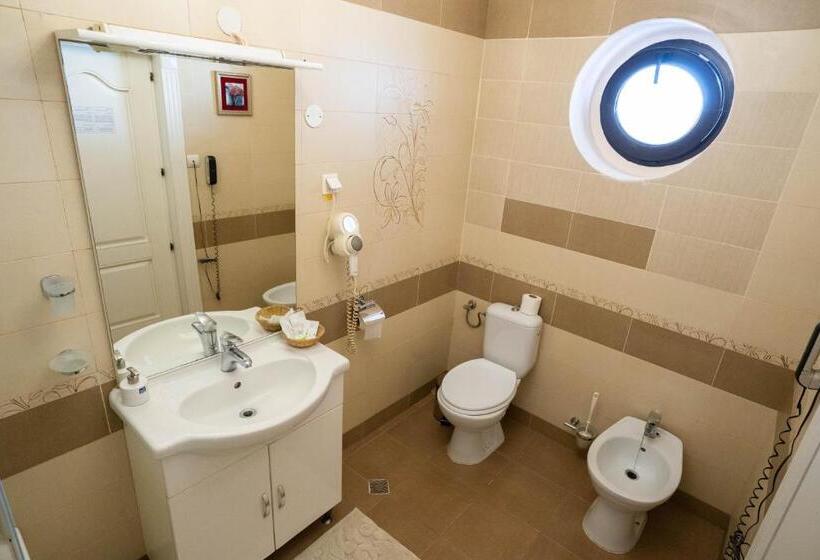 پانسیون Villa Alice