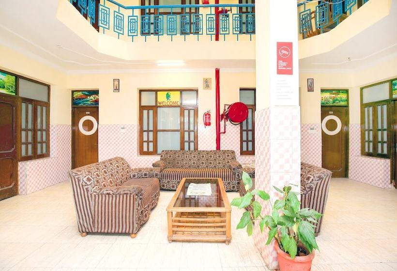 酒店 Surya Palace By Oyo Rooms