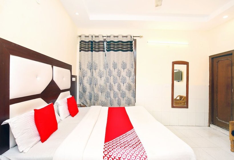 酒店 Surya Palace By Oyo Rooms