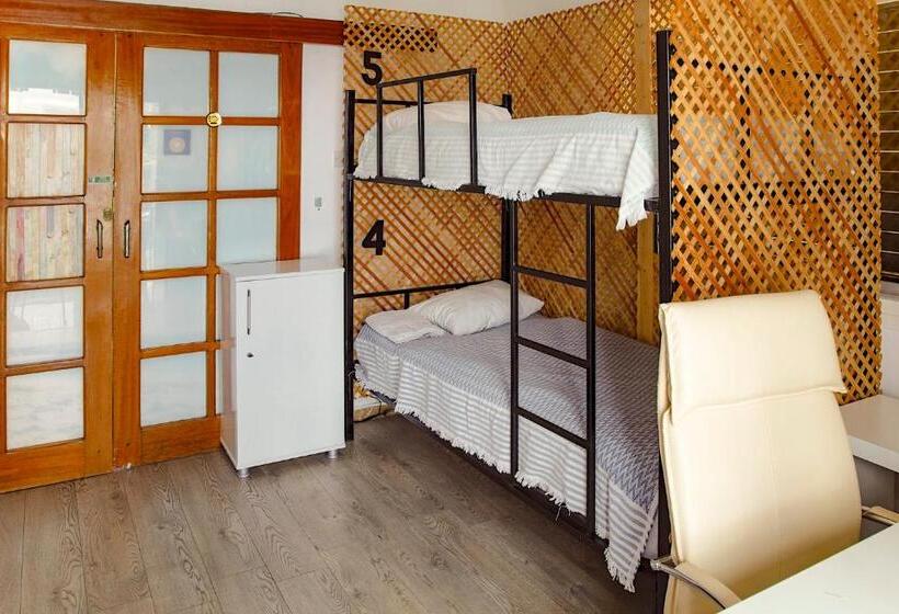 Enter Hostel