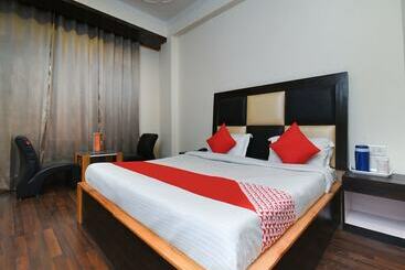 هتل Conifer By Oyo Rooms