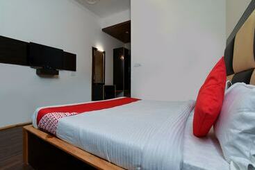 هتل Conifer By Oyo Rooms