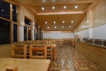 هتل Conifer By Oyo Rooms