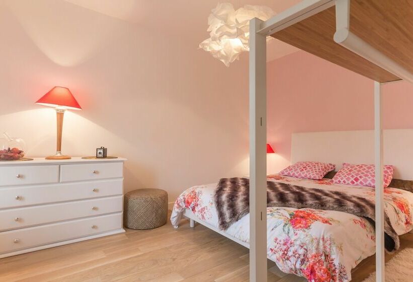 L Escale De Jules Et Lily