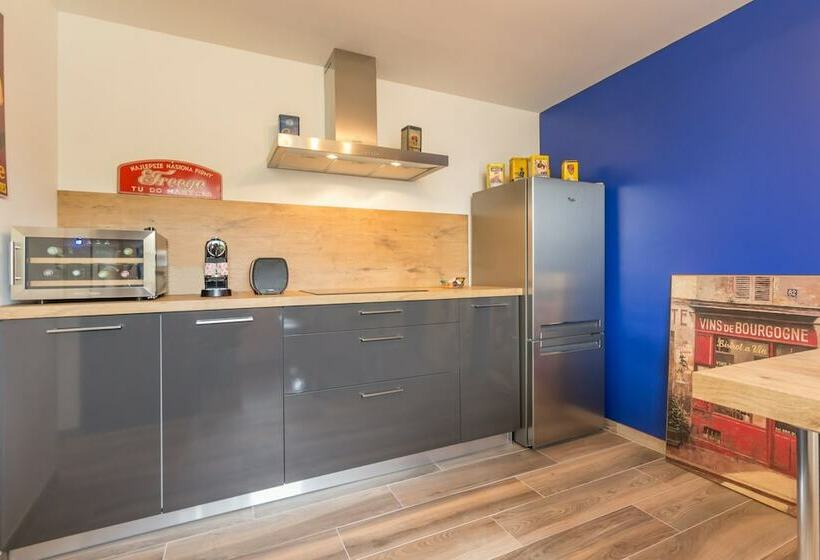 L Escale De Jules Et Lily