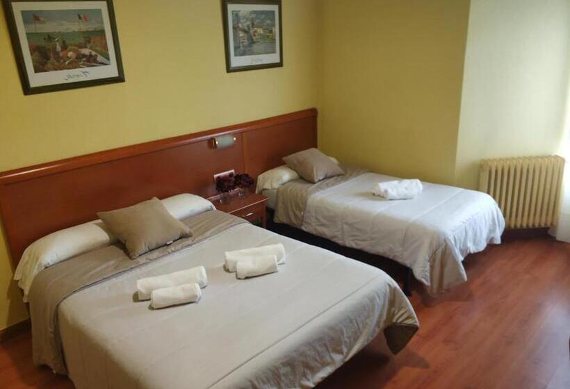 پانسیون Hostal Restaurante Iruñako