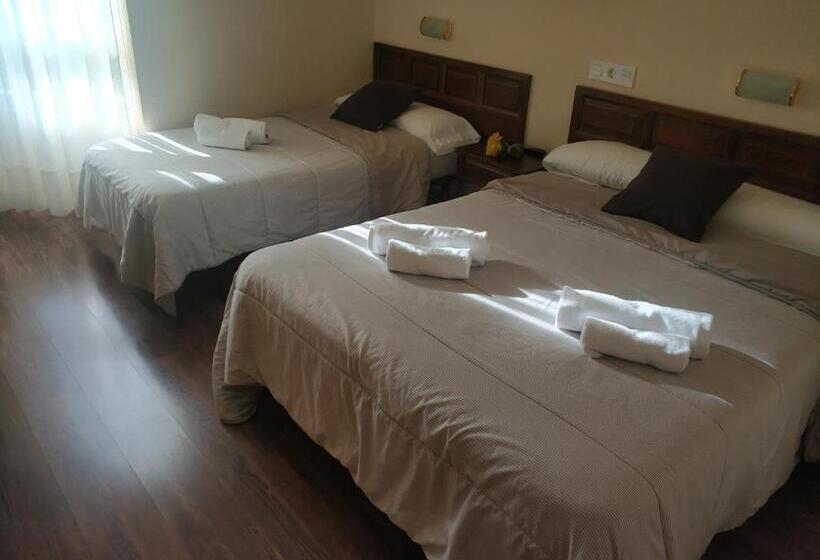 پانسیون Hostal Restaurante Iruñako