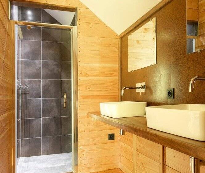 هتل Ecolodges De Loire & Spa
