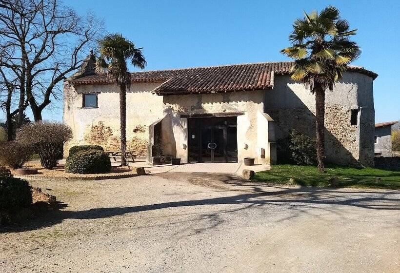 بنسيون Château D Aon