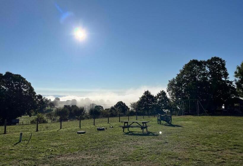 住宿加早餐  Lo Soulenquo à Fonteilles Sur Le Gr 65