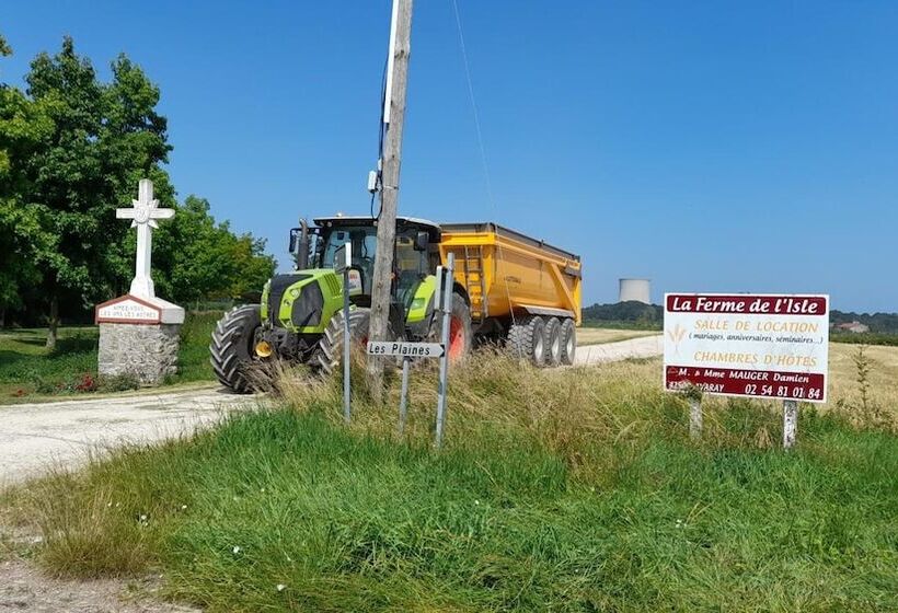 تختخواب و صبحانه La Ferme De L Isle Et Sa Roulotte