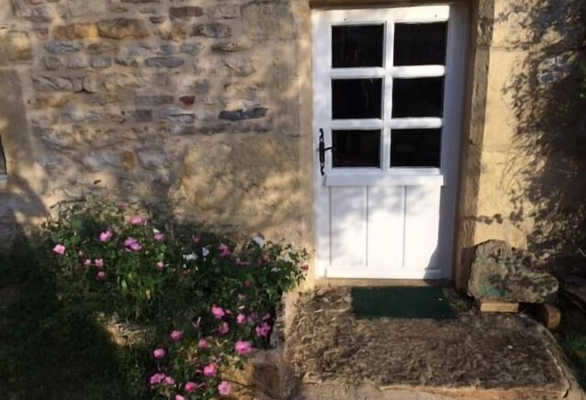 بنسيون La Source Gilhodes