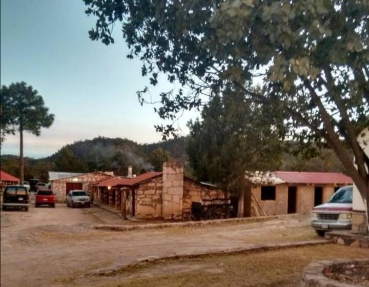 هتل Cabañas De Lolita En Barrancas Del Cobre