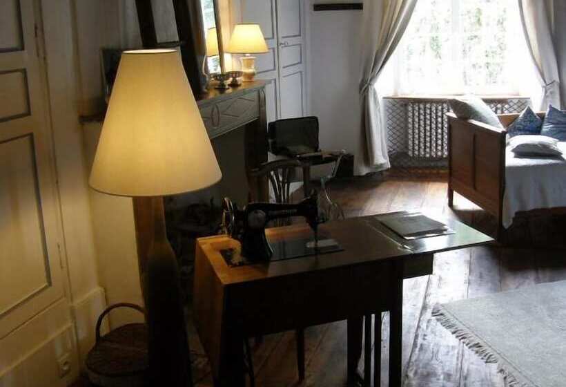 ペンション La Gentilhommière Restaurant Etincelles