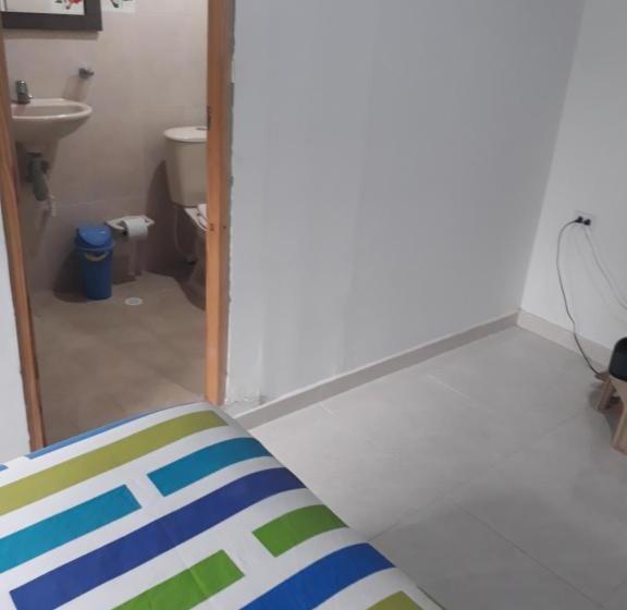 پانسیون Ludisa House