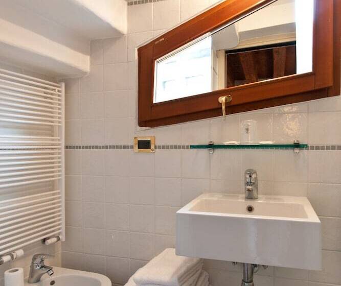 Fotos del hotel Graspo De Ua:  12