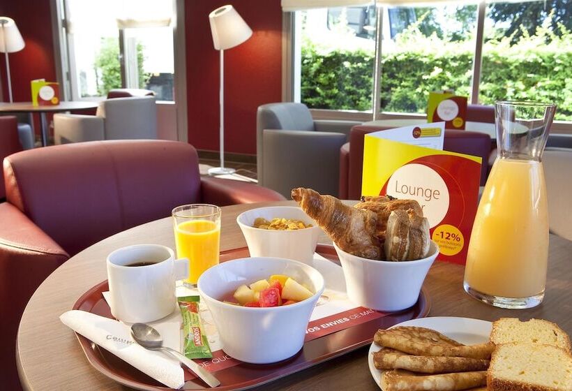 호텔 Campanile Clermont Ferrand ~ Riom