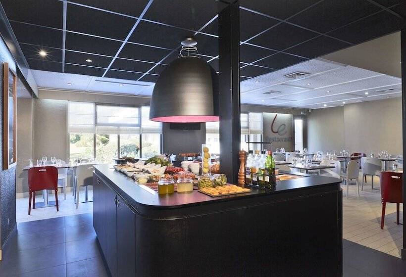 فندق Campanile Lyon Nord Ecully