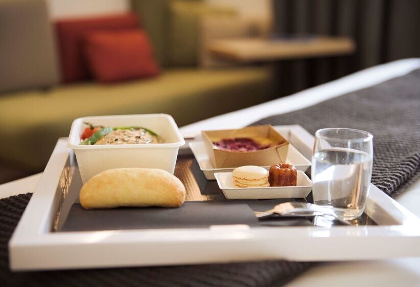 هتل Campanile Strasbourg   Illkirch Geispolsheim