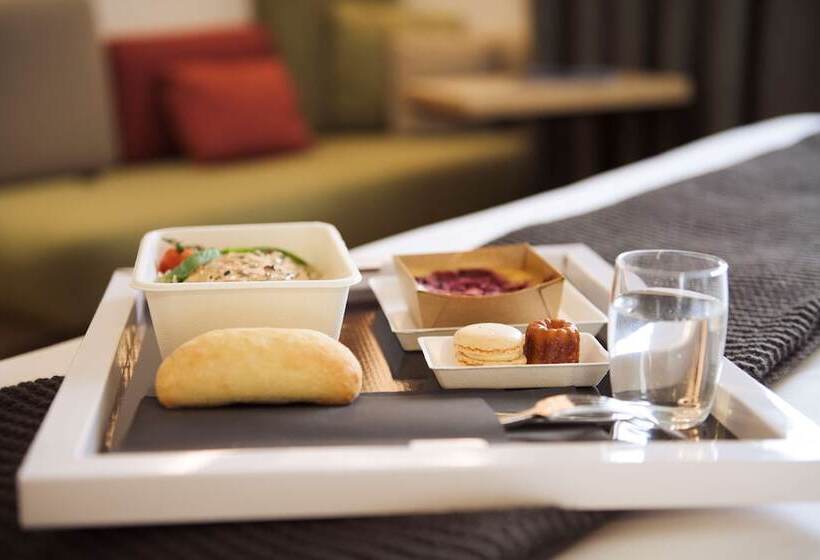 هتل Campanile Strasbourg   Illkirch Geispolsheim