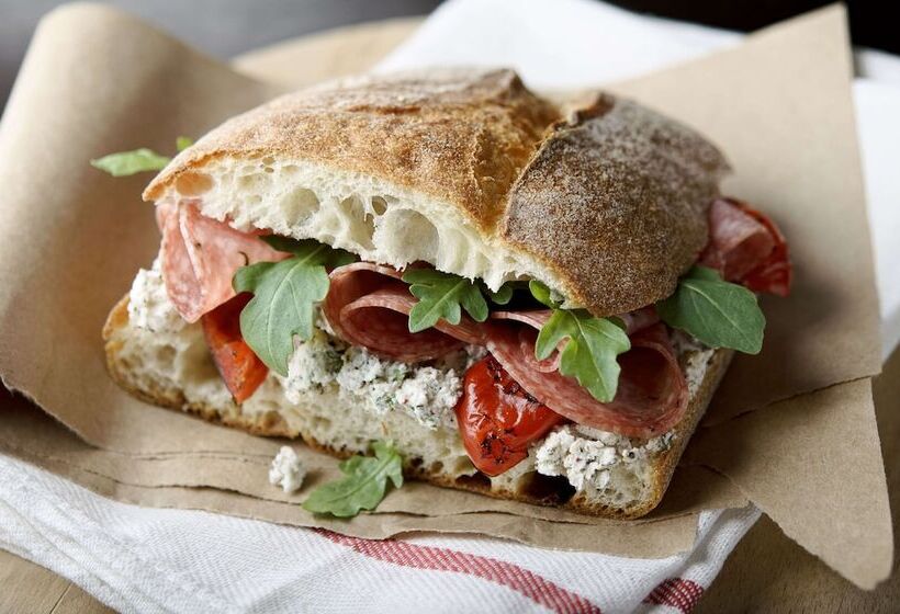 هتل Campanile Strasbourg   Illkirch Geispolsheim