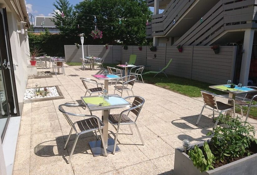 Hotel Campanile Tours Sud Chambraylestours