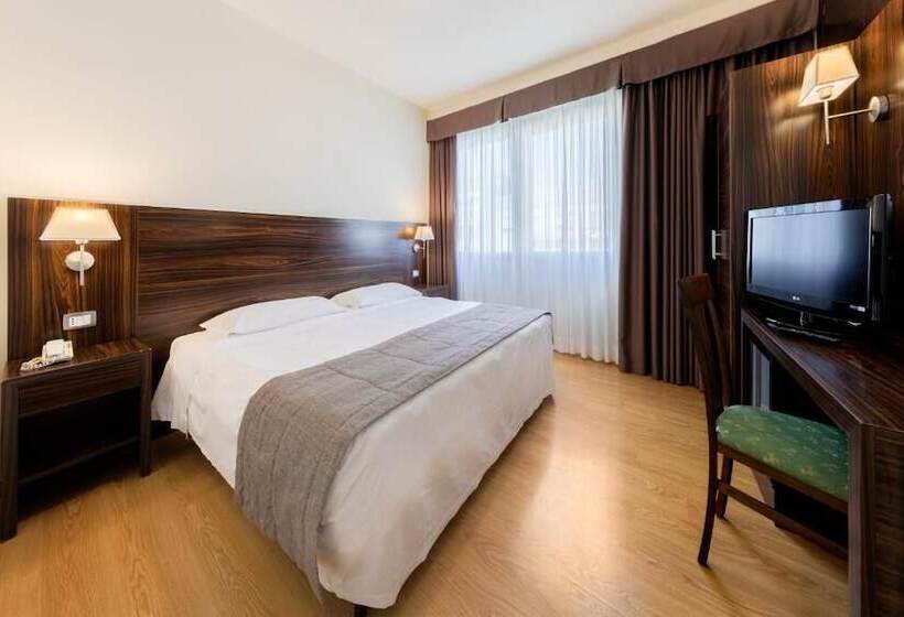 هتل Delfino Venezia Mestre
