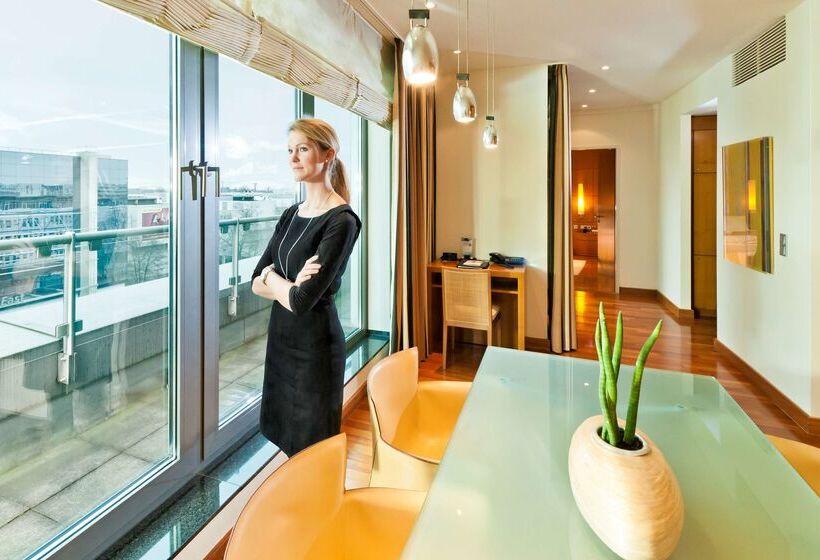 هتل Dorint An Der Messe Köln