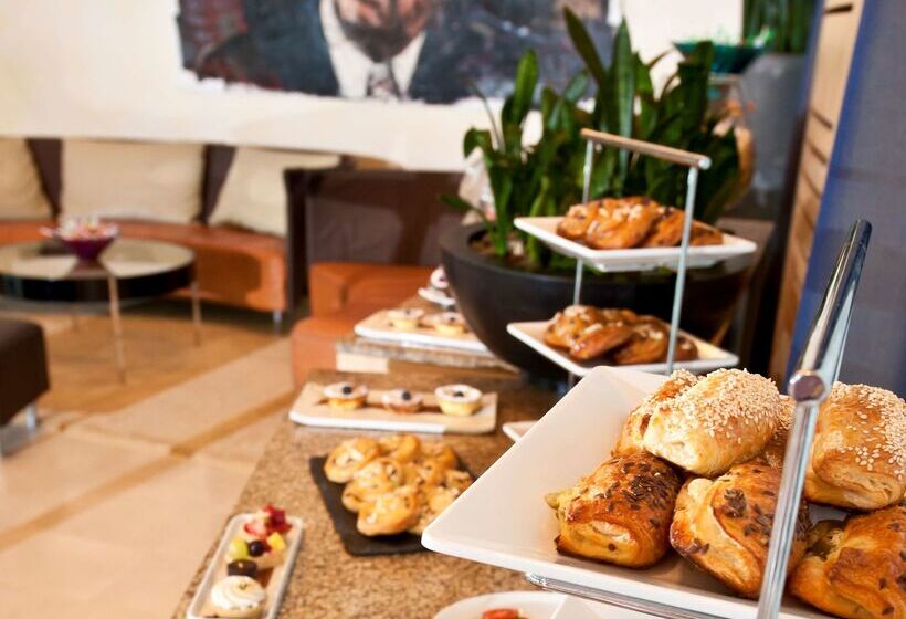 هتل Dorint An Der Messe Köln