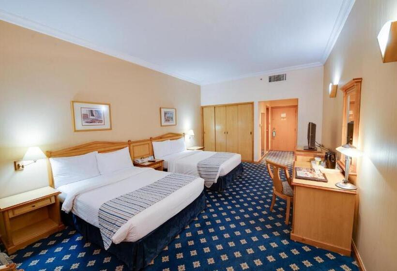 هتل Grand Continental