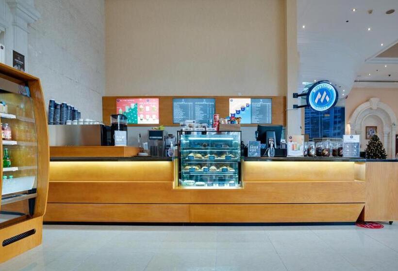 هتل Grand Continental