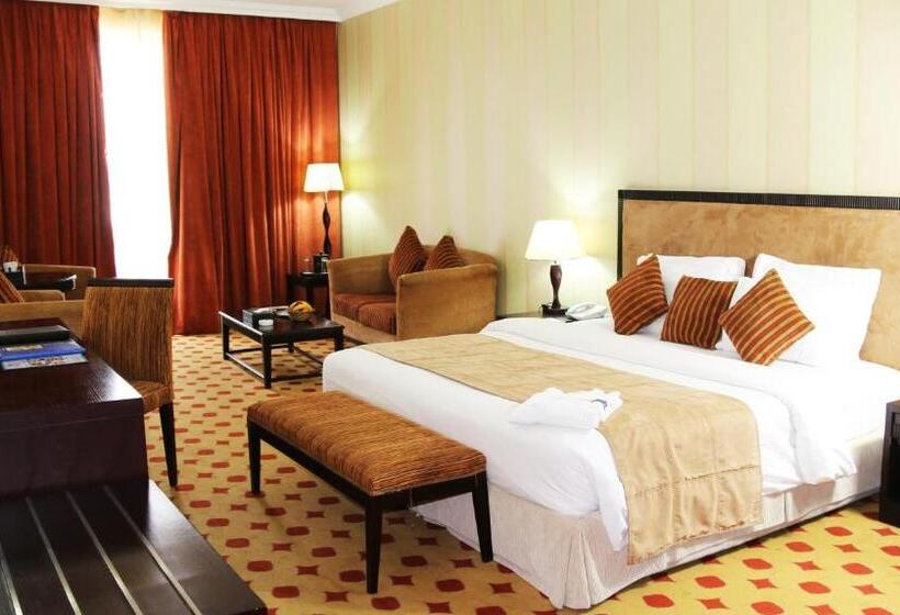 هتل Grand Continental