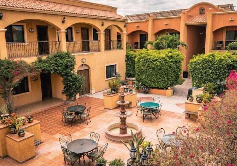 فندق Hacienda Suites Loreto