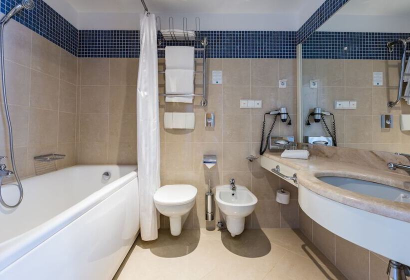 Hestia Hotel Ilmarine