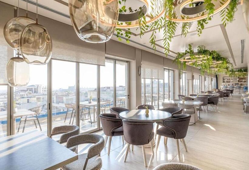 هتل Holiday Inn Thessaloniki, An Ihg