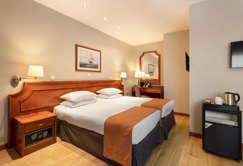 هتل Holiday Inn Thessaloniki, An Ihg