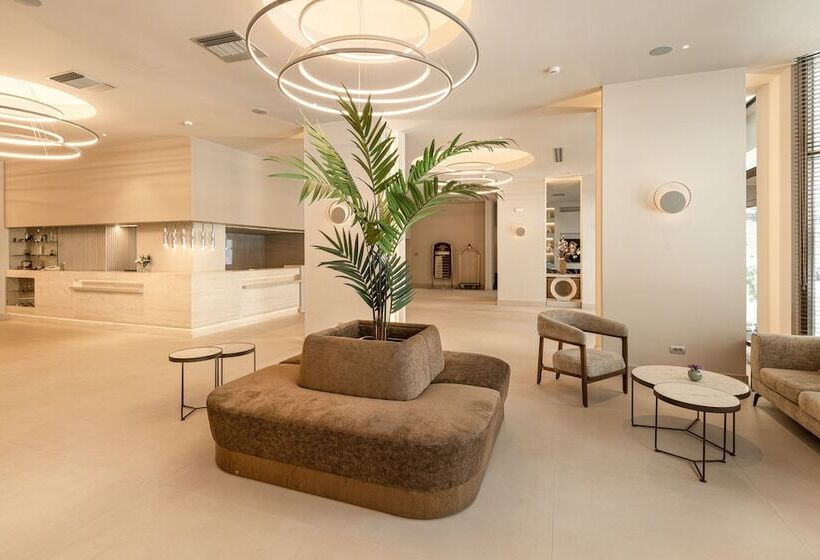 هتل Holiday Inn Thessaloniki, An Ihg