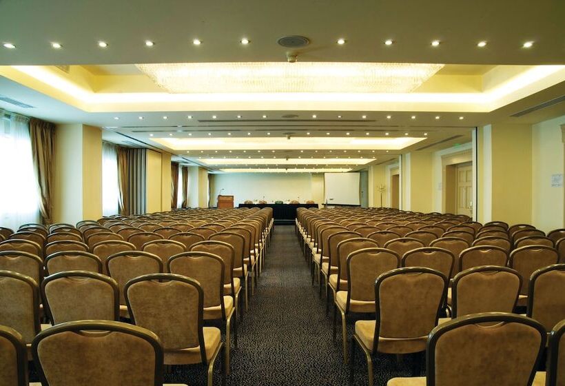 هتل Holiday Inn Thessaloniki, An Ihg