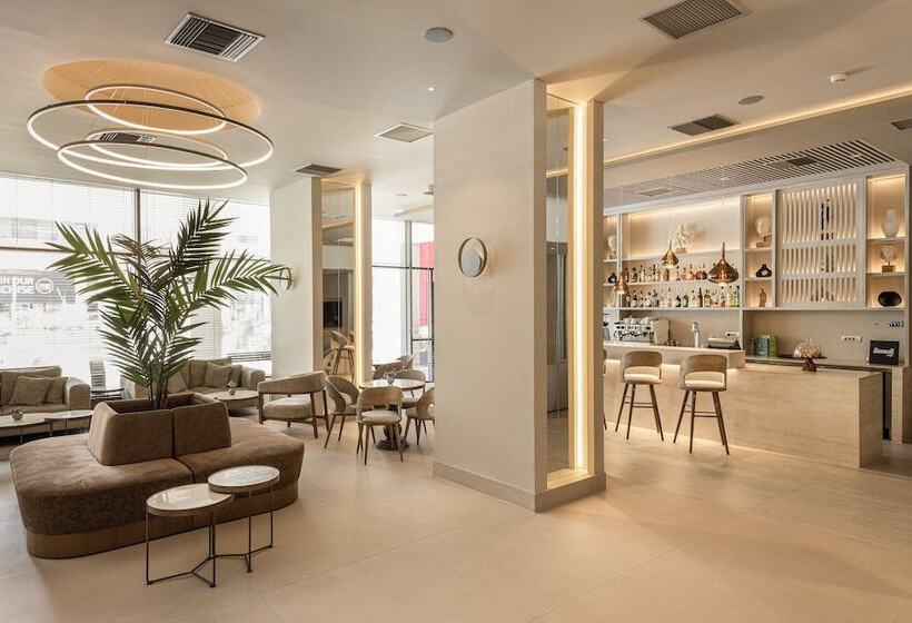 هتل Holiday Inn Thessaloniki, An Ihg
