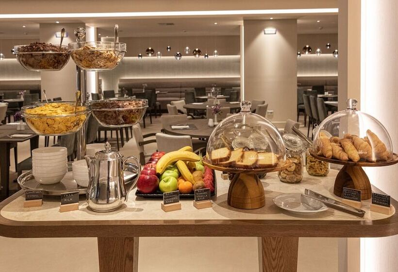 هتل Holiday Inn Thessaloniki, An Ihg
