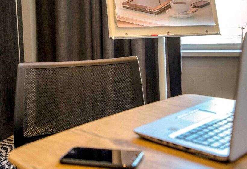 فندق Hôtel Mercure Cavaillon