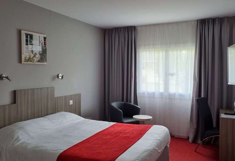 هتل Kyriad Angoulême Nord Champniers  Hôtel & Résidence