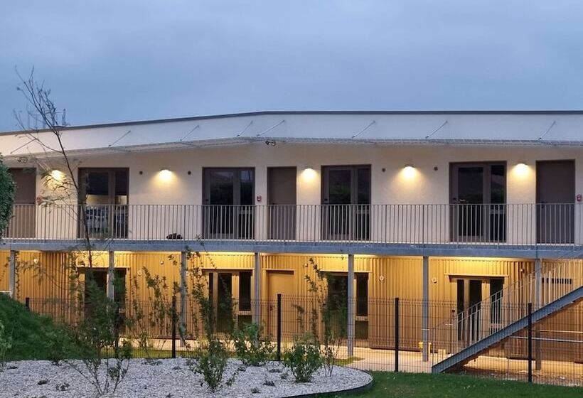 هتل Kyriad Angoulême Nord Champniers  Hôtel & Résidence