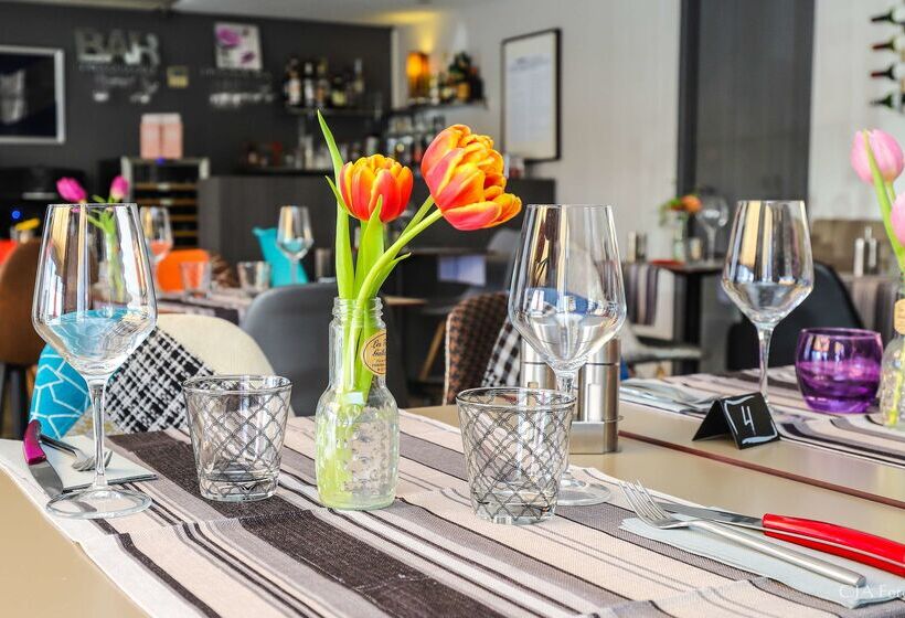 هتل Restaurant Kyriad Brive Centre