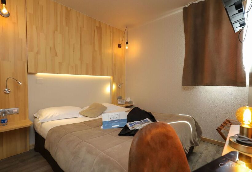 هتل Restaurant Kyriad Brive Centre